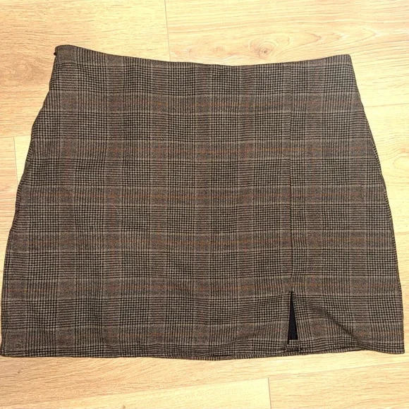 Old Navy Plaid Mini Skirt in Brown Check Fall Preppy Size L - Picture 1 of 3